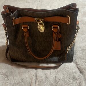 Michael Kors Black and Tan Shoulder Bag
